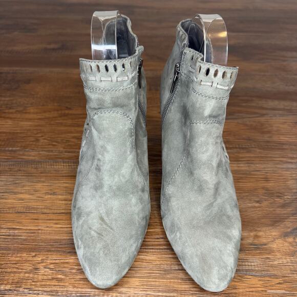 Vince Camuto Reeista size 7.5 gray suede block ankle booties almond toe cut out - Picture 8 of 13